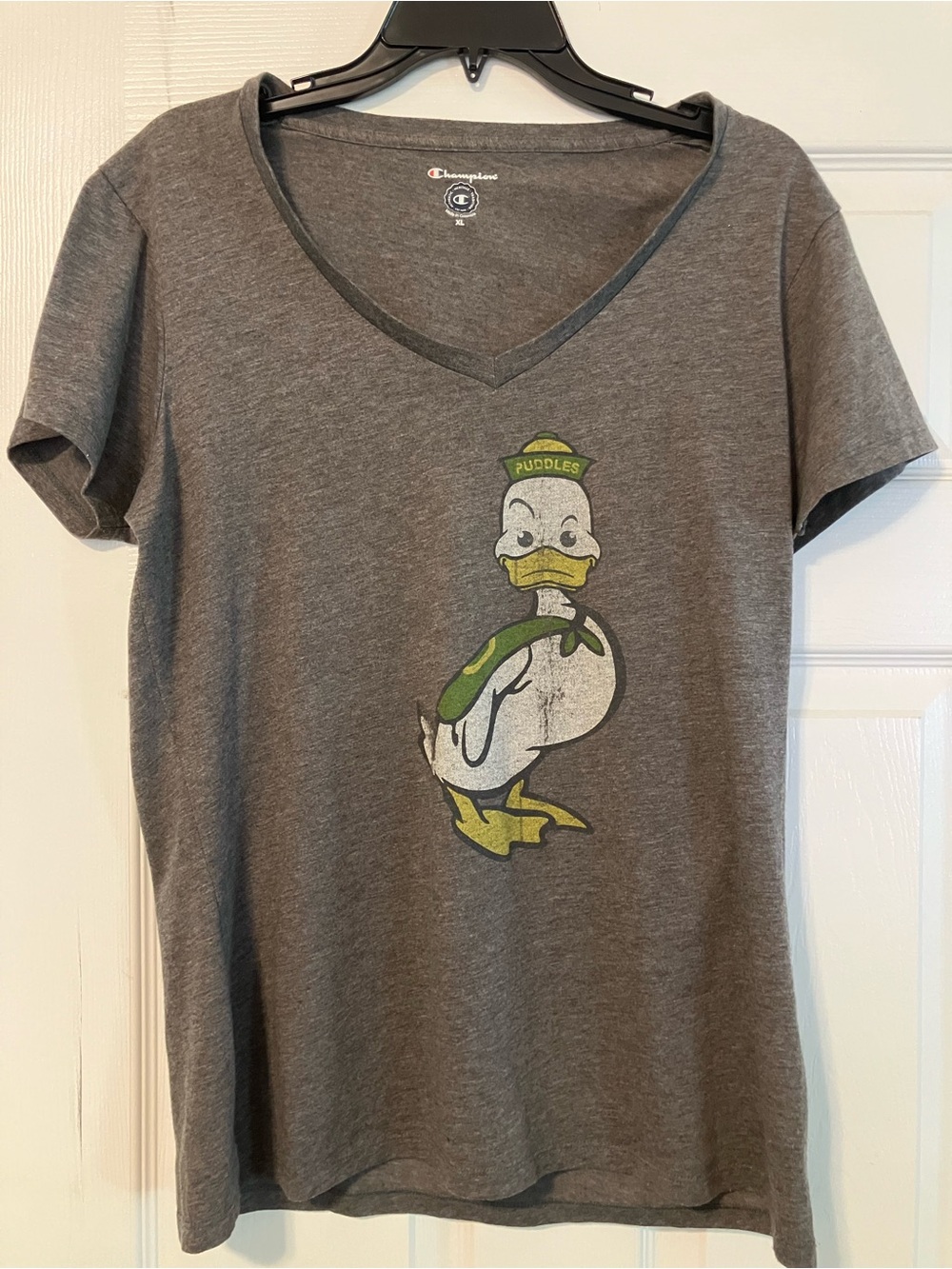 Vintage Oregon Ducks “Puddles” Champion V-Neck Gray Short Sleeve Shirt Size XL